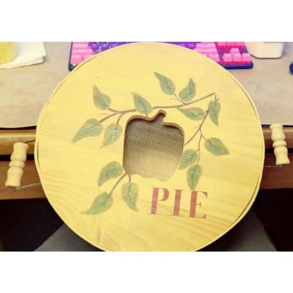 PIE HOLDER/ CARRIER bentwood box 2 Handled Hand Painted Farmhouse 11" W - Picture 1 of 6